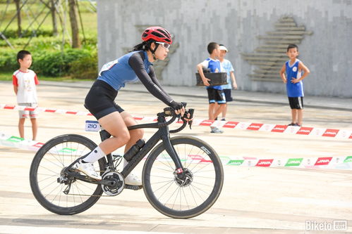 最強(qiáng)大腿實力比拼 2023 java杯鳳凰山自行車 tt 挑戰(zhàn)賽